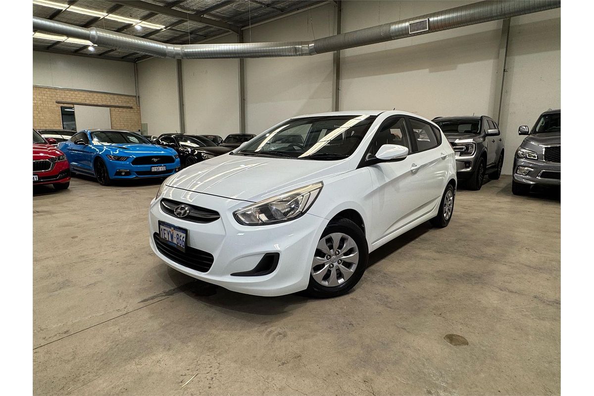 2015 Hyundai Accent Active RB2