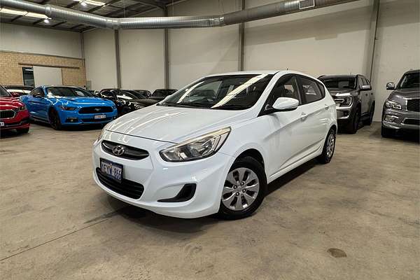 2015 Hyundai Accent Active RB2