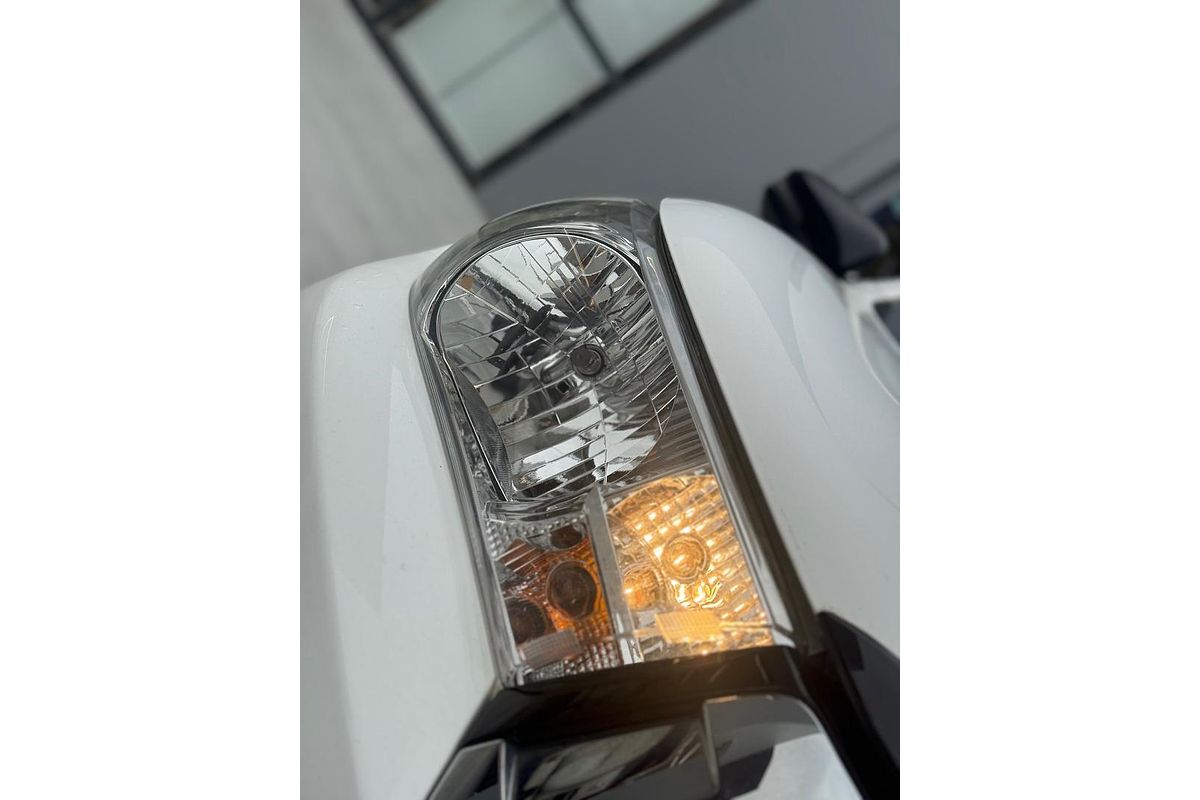 2018 Toyota Hilux SR GUN126R 4X4