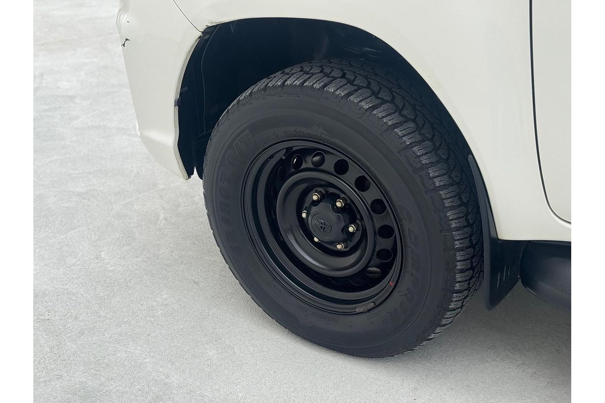 2018 Toyota Hilux SR GUN126R 4X4