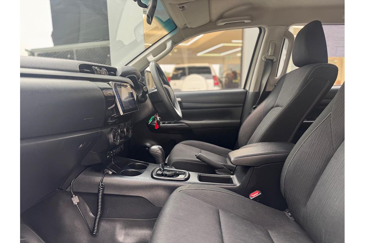 2018 Toyota Hilux SR GUN126R 4X4