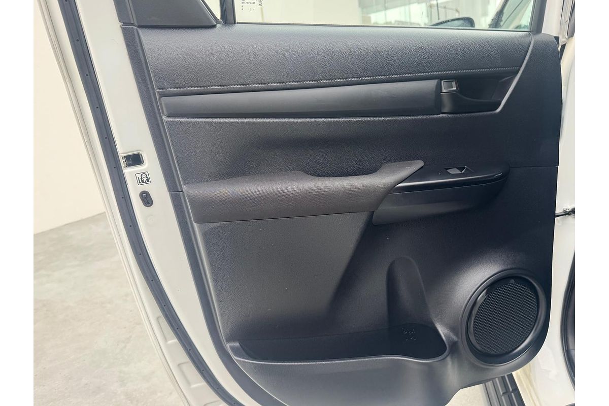 2018 Toyota Hilux SR GUN126R 4X4