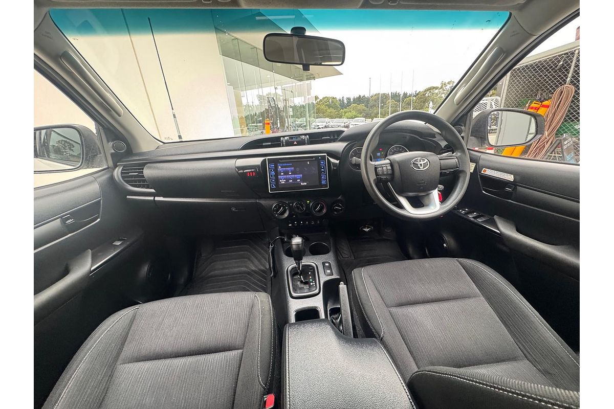 2018 Toyota Hilux SR GUN126R 4X4
