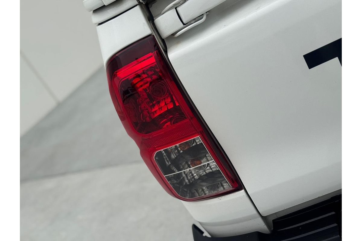 2018 Toyota Hilux SR GUN126R 4X4