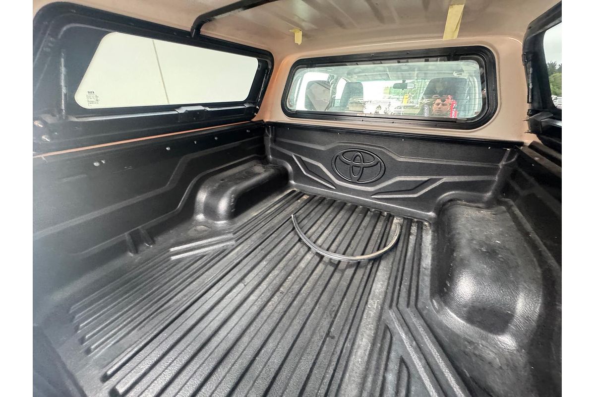 2018 Toyota Hilux SR GUN126R 4X4