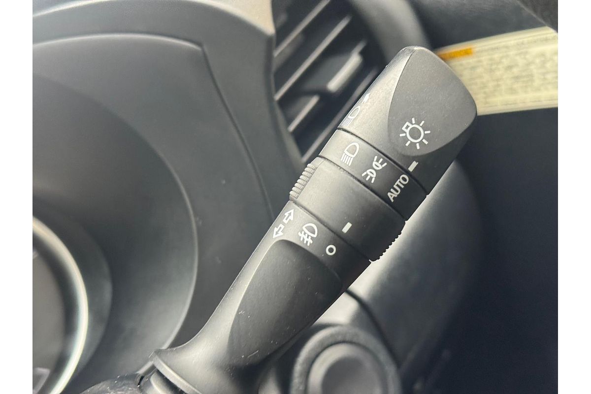 2018 Toyota Hilux SR GUN126R 4X4