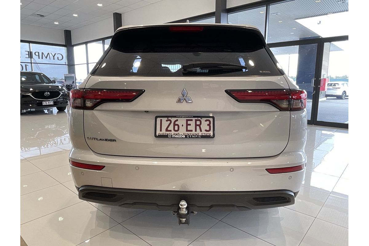 2022 Mitsubishi Outlander ES ZM