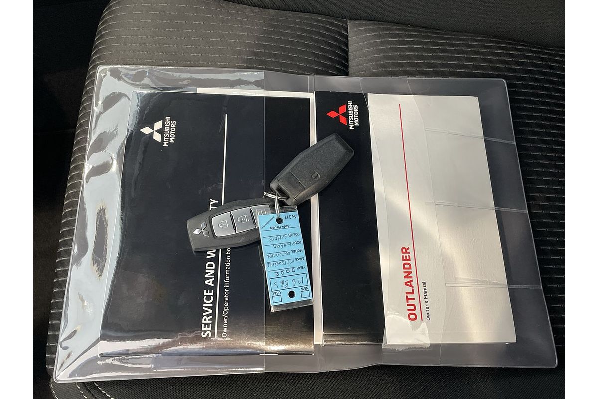 2022 Mitsubishi Outlander ES ZM