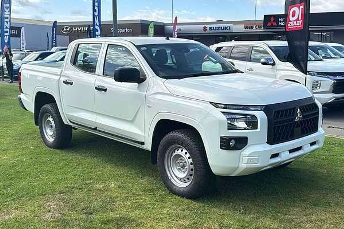2025 Mitsubishi Triton GLX MV 4X4