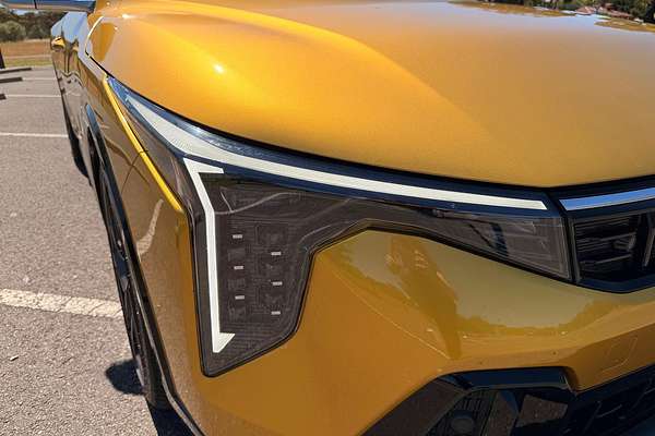 2025 Kia K4 GT-Line CL4m thumb-9