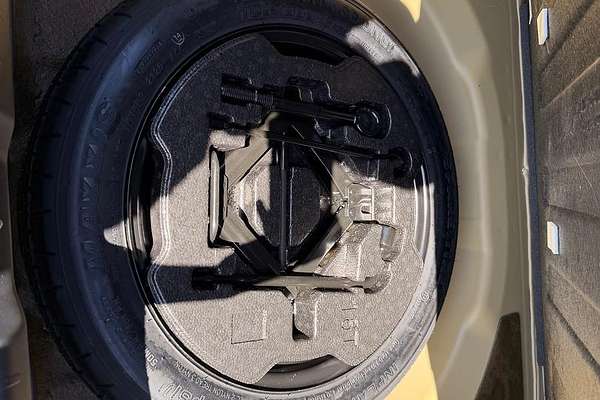 2025 Kia K4 GT-Line CL4m thumb-34