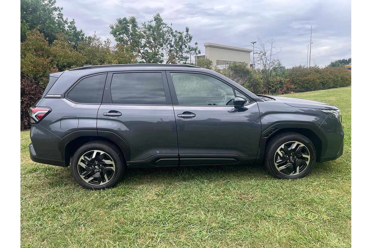 2025 Subaru Forester Touring S6