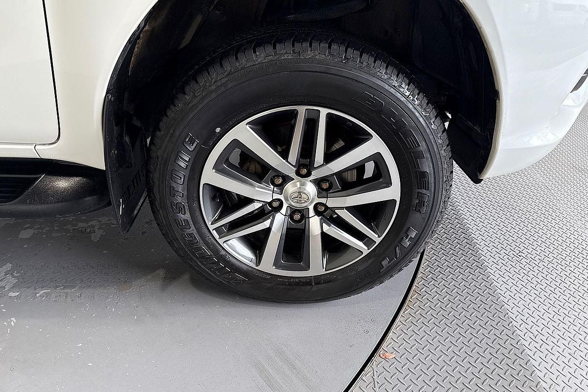 2018 Toyota Hilux SR5 GUN126R 4X4