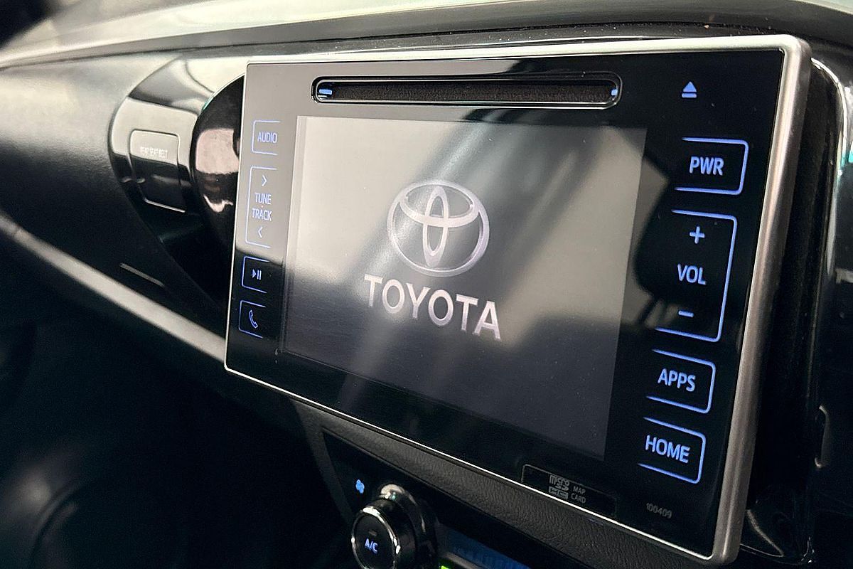 2018 Toyota Hilux SR5 GUN126R 4X4