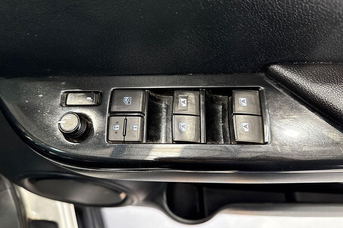 2018 Toyota Hilux SR5 GUN126R 4X4