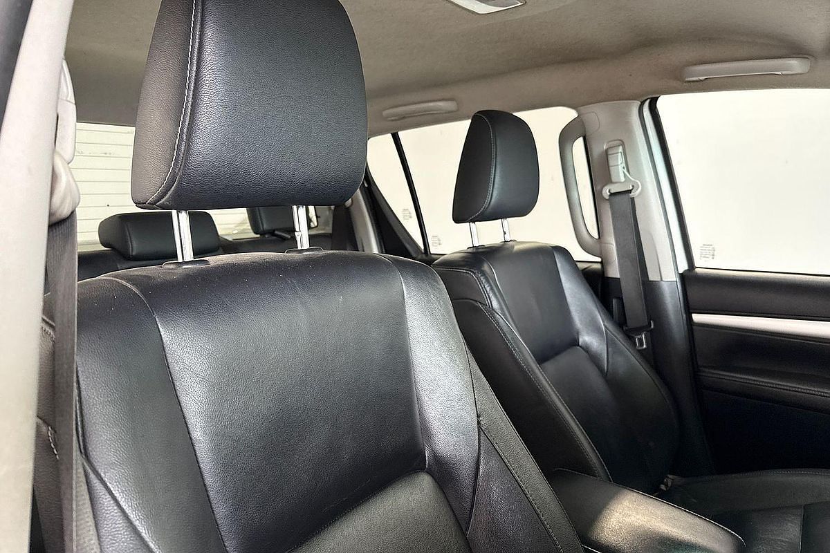 2018 Toyota Hilux SR5 GUN126R 4X4