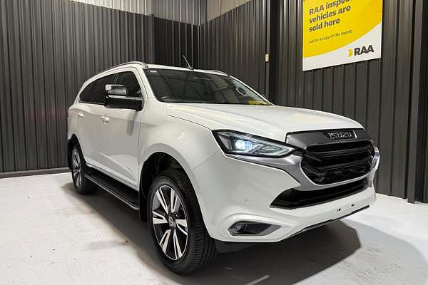 2023 Isuzu MU-X LS-T thumb-1