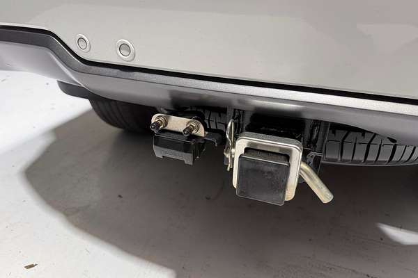 2023 Isuzu MU-X LS-T thumb-11