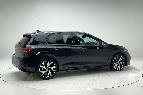 2023 Volkswagen Golf 110TSI R-Line 8 thumb-2