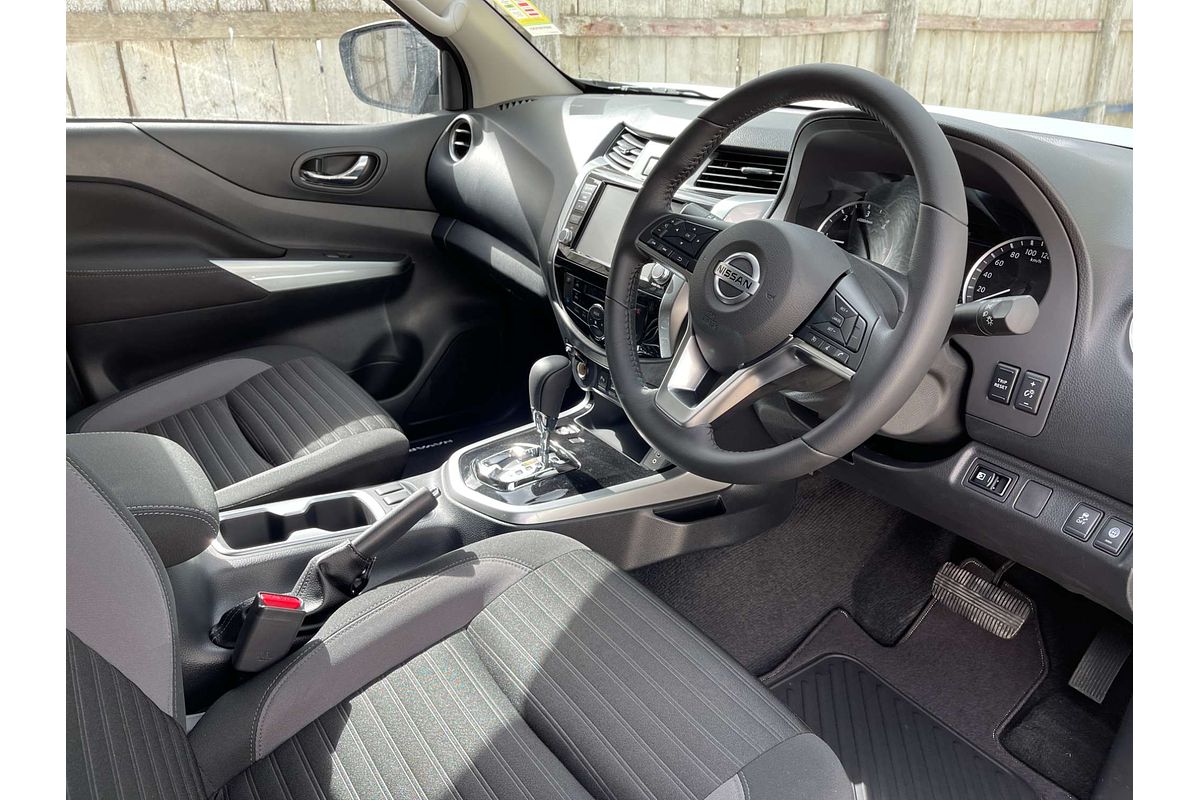 2025 Nissan Navara ST-X D23 4X4