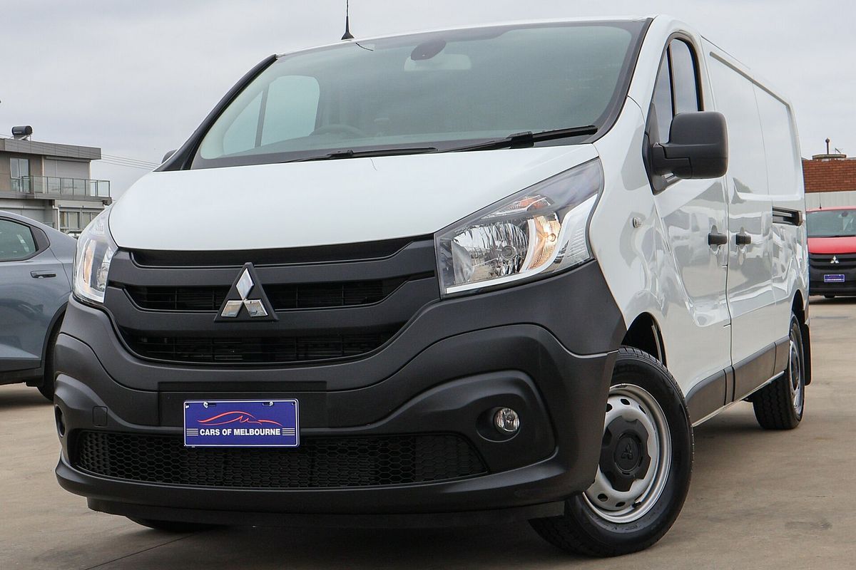2022 Mitsubishi Express GLX SN LWB