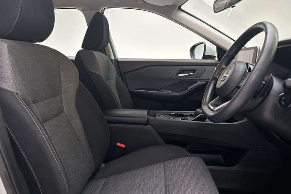 2024 Nissan X-TRAIL ST T33 thumb-12