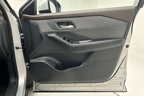 2024 Nissan X-TRAIL ST T33 thumb-18