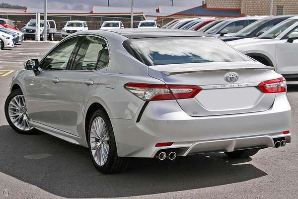 2019 Toyota Camry SL GSV70R thumb-3