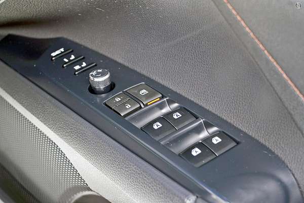 2019 Toyota Camry SL GSV70R thumb-8