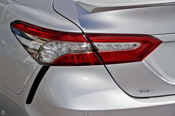 2019 Toyota Camry SL GSV70R thumb-10
