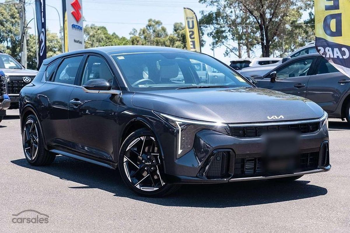 2025 Kia K4 GT-Line CL4m