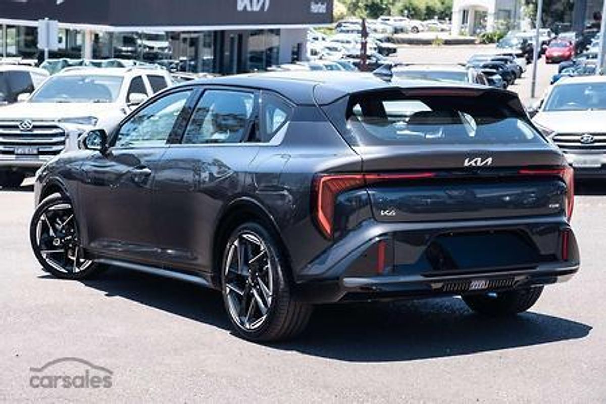 2025 Kia K4 GT-Line CL4m