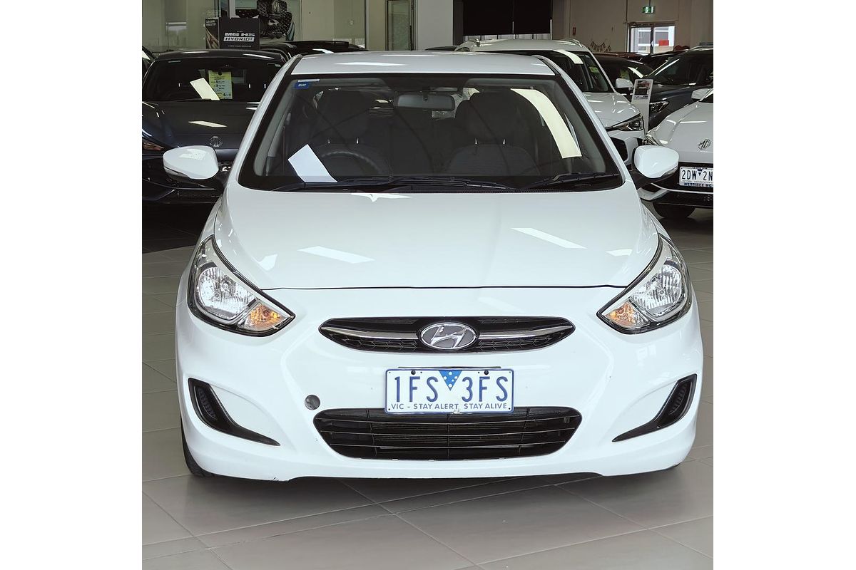 2015 Hyundai Accent Active RB2