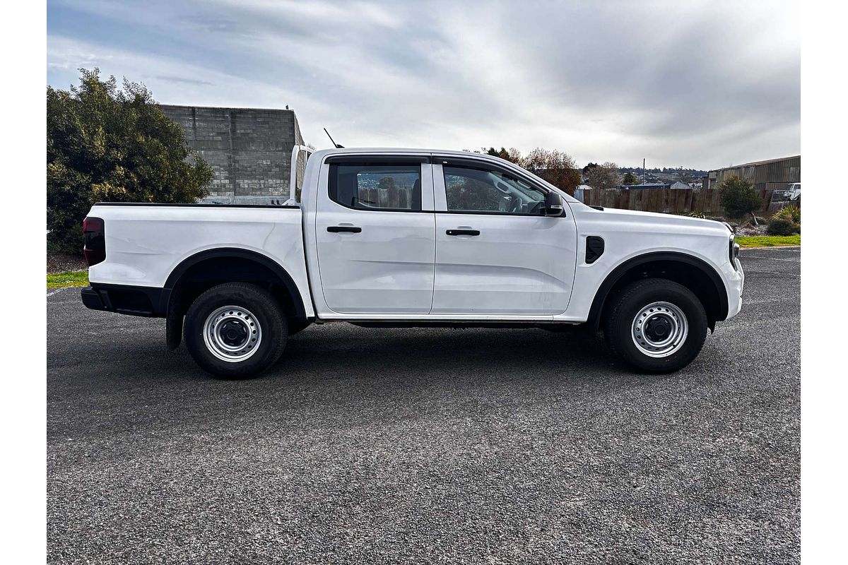 2025 Ford Ranger XL 4X4 2.0L
