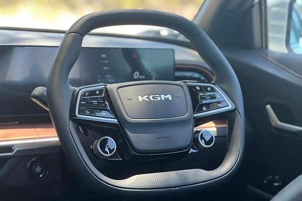 2025 KGM Musso EV AWD O100 4X4 thumb-6