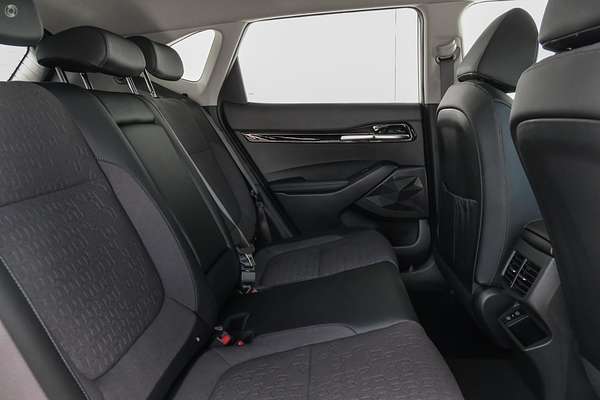 2025 Kia Seltos Sport+ SP2 PE thumb-7