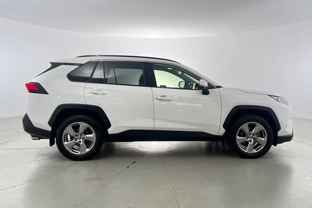 2021 Toyota RAV4 GXL MXAA52R
