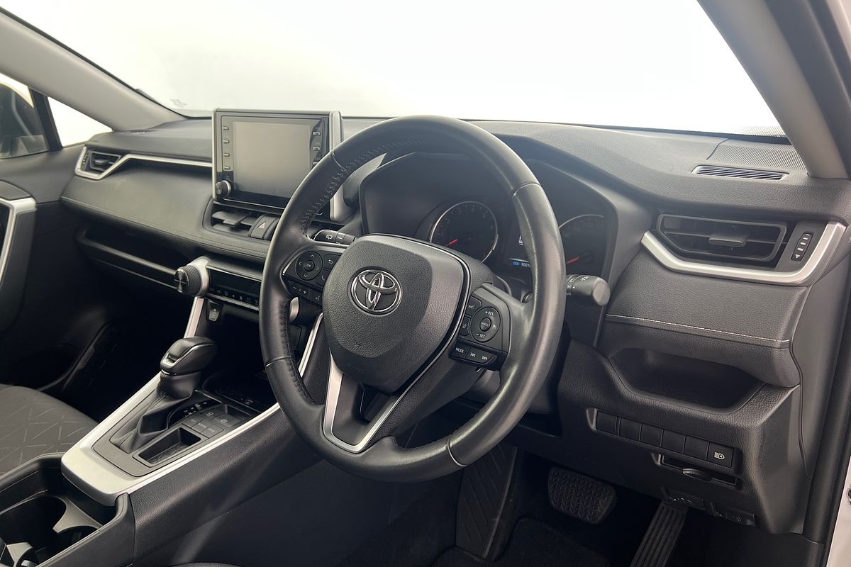 2021 Toyota RAV4 GXL MXAA52R