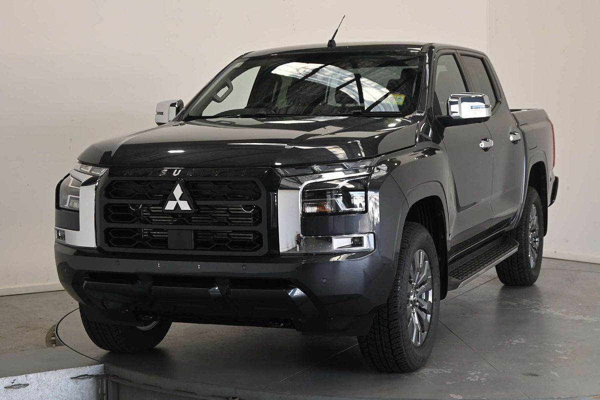 2025 Mitsubishi Triton GLS MV 4X4