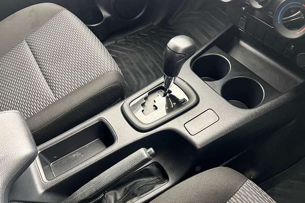 2022 Toyota Hilux Workmate TGN121R Rear Wheel Drive thumb-15