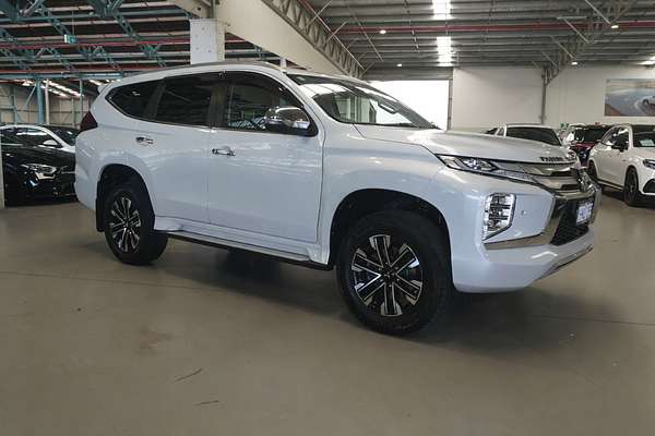 2022 Mitsubishi Pajero Sport Exceed QF