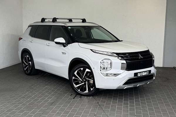 2023 Mitsubishi Outlander PHEV Exceed ZM