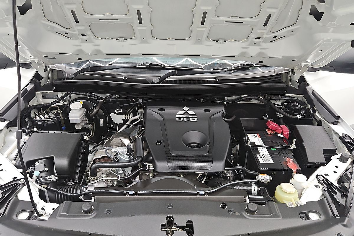 2022 Mitsubishi Triton GLX MR Rear Wheel Drive