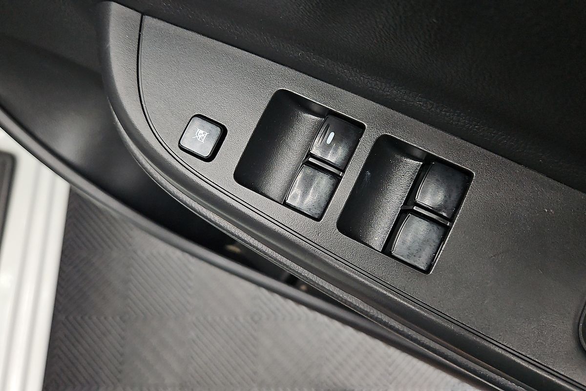 2022 Mitsubishi Triton GLX MR Rear Wheel Drive