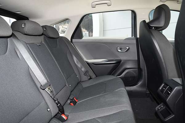 2025 Kia K4 Sport CL4m thumb-8