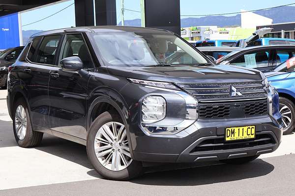 2024 Mitsubishi Outlander ES ZM