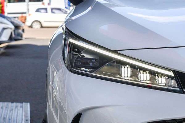 2025 MG HS Super Hybrid Essence AS33P thumb-1