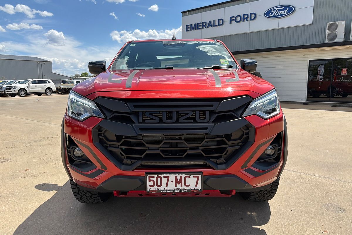 2024 Isuzu D-MAX BLADE 4X4