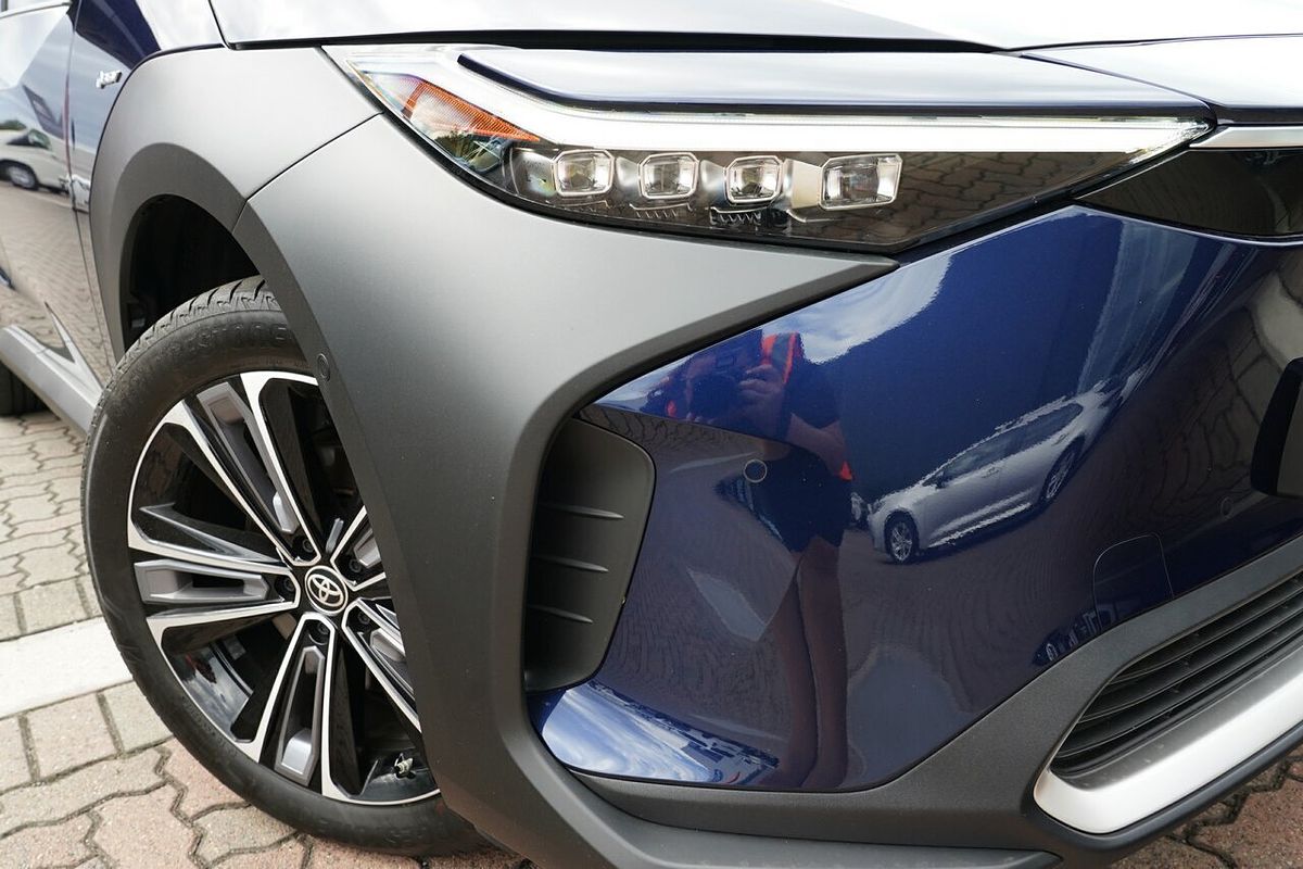 2024 Toyota bZ4X YEAM15R