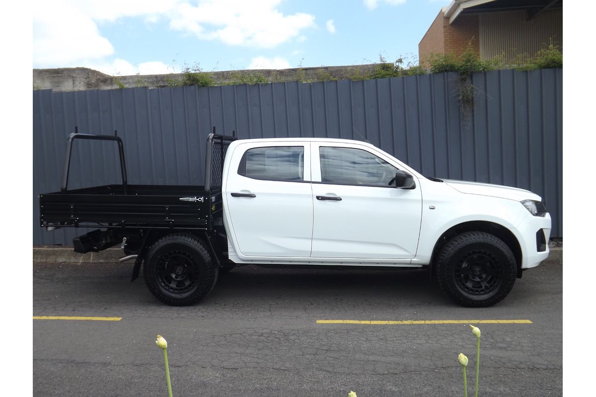 2025 Isuzu D-MAX SX 4X4